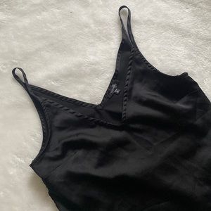 🌻 Dynamite Silk Tank